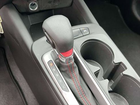 Used 2024 Chevrolet Trax RS w/ Driver Confidence Package image 28