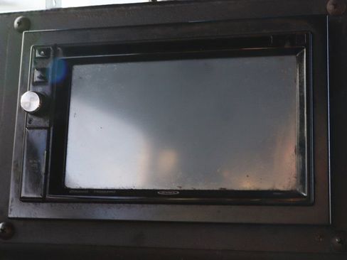 Used 2017 Ford E-350 and Econoline 350 Super Duty image 22