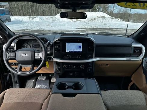 Used 2023 Ford F150 XLT image 11