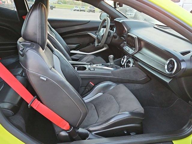 Used 2021 Chevrolet Camaro SS RWD image 15