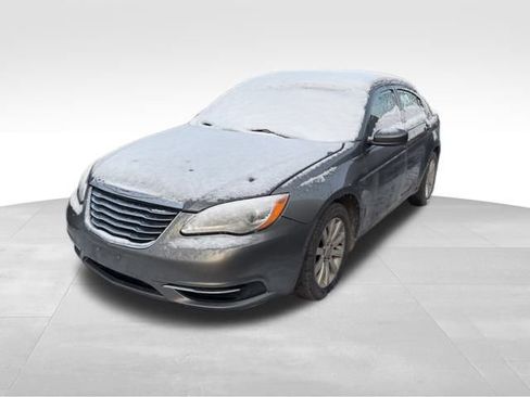 Used 2012 Chrysler 200 Touring image 1
