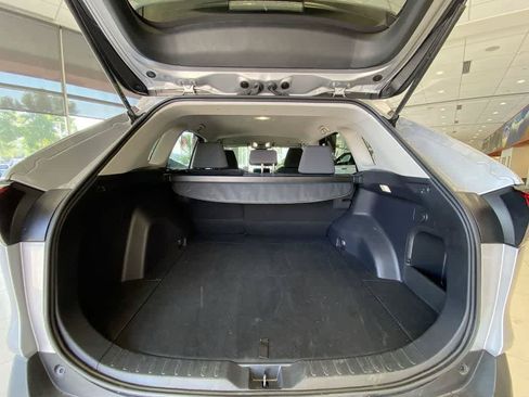 Used 2025 Toyota RAV4 XLE AWD/4WD image 25