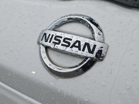 Used 2019 Nissan Kicks S FWD image 10