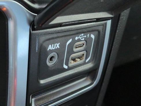 Used 2022 Jeep Gladiator Sport AWD/4WD image 21