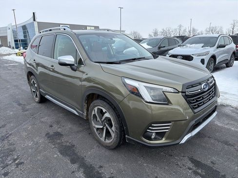 Used 2024 Subaru Forester Touring image 2