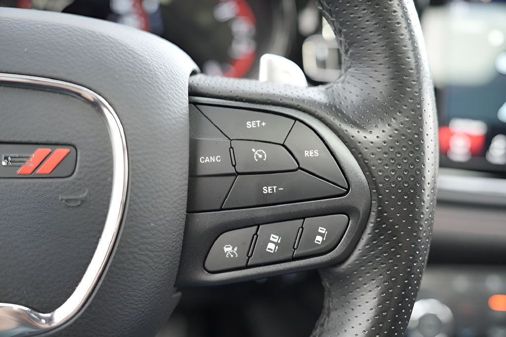 Used 2023 Dodge Durango R/T AWD/4WD image 33