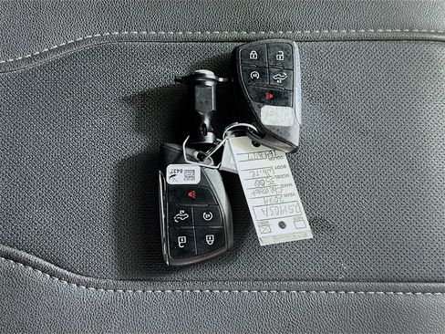 Used 2024 Chevrolet Silverado 3500 LTZ image 36