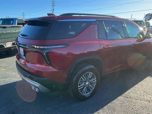 New 2026 Chevrolet Traverse LT image 5