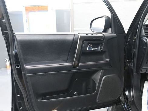 Used 2024 Toyota 4Runner TRD Off-Road image 10