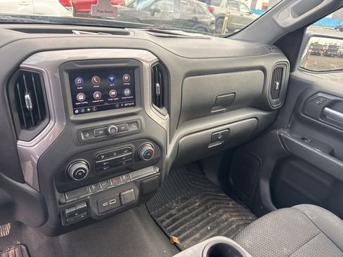 Used 2021 Chevrolet Silverado 1500 Custom Trail Boss AWD/4WD image 18