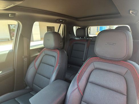 Used 2025 Chevrolet Equinox RS w/ Safety and Technology Package FWD image 8