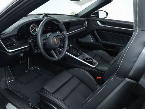 Used 2025 Porsche 911 Turbo S AWD/4WD image 25