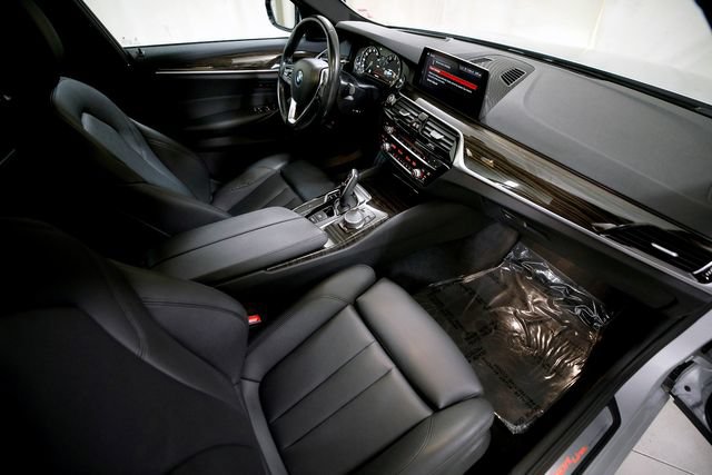 Used 2019 BMW 530i w/ Convenience Package RWD image 5