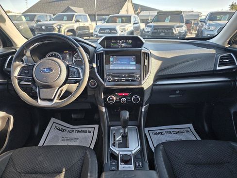 Used 2020 Subaru Forester Premium AWD/4WD image 10