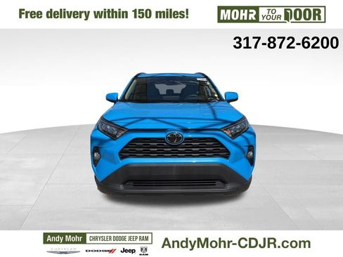 Used 2020 Toyota RAV4 XLE Premium image 2