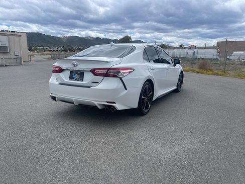 Used 2020 Toyota Camry XSE w/ Navigation Package FWD image 5