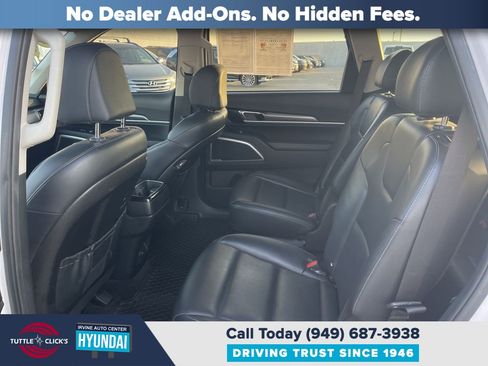Used 2022 Kia Telluride S FWD image 19