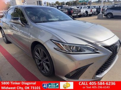 Used 2019 Lexus ES 350 F Sport w/ Accessory Package 2