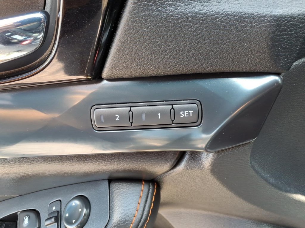 Used 2023 Nissan Maxima SR w/ Sport Mat Group FWD image 19