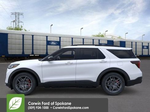 New 2026 Ford Explorer ST-Line image 5