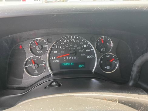 Used 2022 GMC Savana 3500 w/ Power Convenience Package RWD image 12