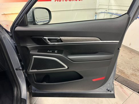 Used 2022 Kia Telluride EX image 36