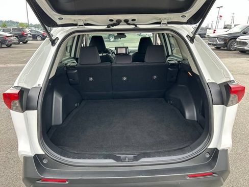 Used 2020 Toyota RAV4 LE FWD image 22
