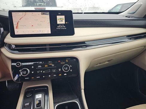 Used 2023 INFINITI QX60 Sensory w/ Cargo Package AWD/4WD image 8