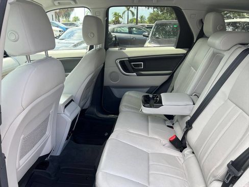 Used 2016 Land Rover Discovery Sport HSE image 9