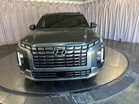 Used 2023 Hyundai Palisade Calligraphy w/ Winter Package AWD/4WD image 2