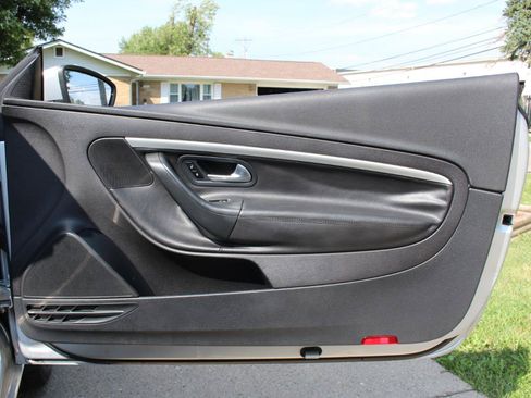 Used 2012 Volkswagen Eos Komfort FWD image 35