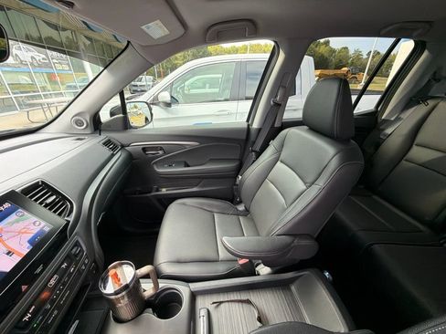 Used 2023 Honda Ridgeline RTL-E image 7