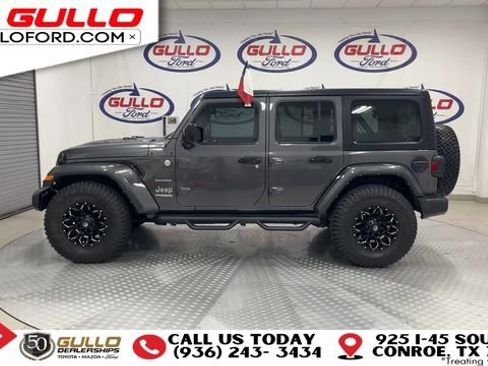 Used 2022 Jeep Wrangler Unlimited Sahara AWD/4WD image 5