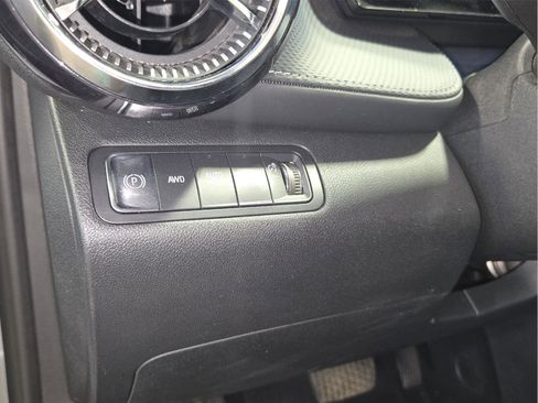 Used 2025 Chevrolet Equinox LT w/ Safety and Technology Package image 17