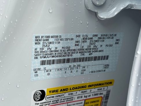 New 2025 Ford Expedition Platinum w/ Stealth Performance Package image 36