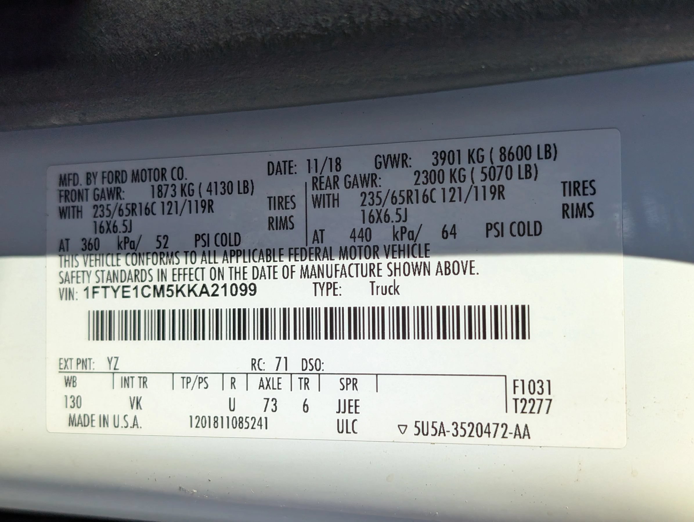 Used 2019 Ford Transit 150 130 Medium Roof RWD image 30