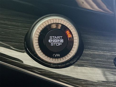 Used 2022 Jeep Wagoneer Series III w/ Convenience Group I image 27