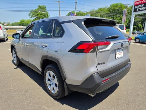 Used 2023 Toyota RAV4 LE AWD/4WD image 5