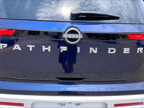 Used 2023 Nissan Pathfinder SL w/ SL Premium Package AWD/4WD image 24