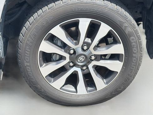 Used 2018 Toyota Tundra Limited AWD/4WD image 10