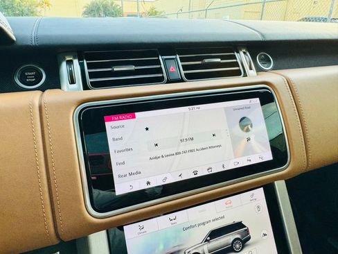 Used 2018 Land Rover Range Rover Long Wheelbase Autobiography image 22