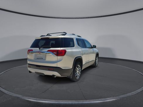 Used 2017 GMC Acadia SLT FWD image 8