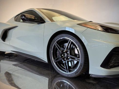 Used 2024 Chevrolet Corvette Stingray Premium Cpe w/ Z51 Performance Package RWD image 20