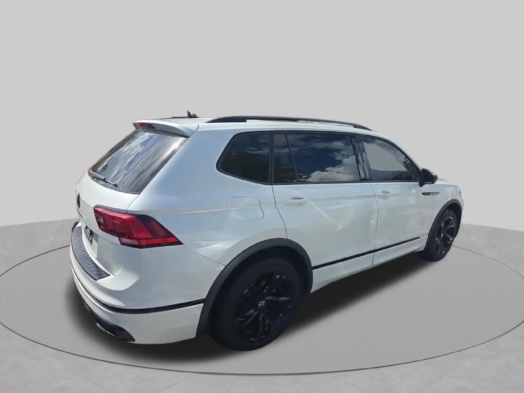 Used 2023 Volkswagen Tiguan SE R-Line FWD image 6