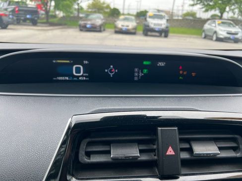 Used 2016 Toyota Prius Four Touring w/ Premium Convenience Package FWD image 31