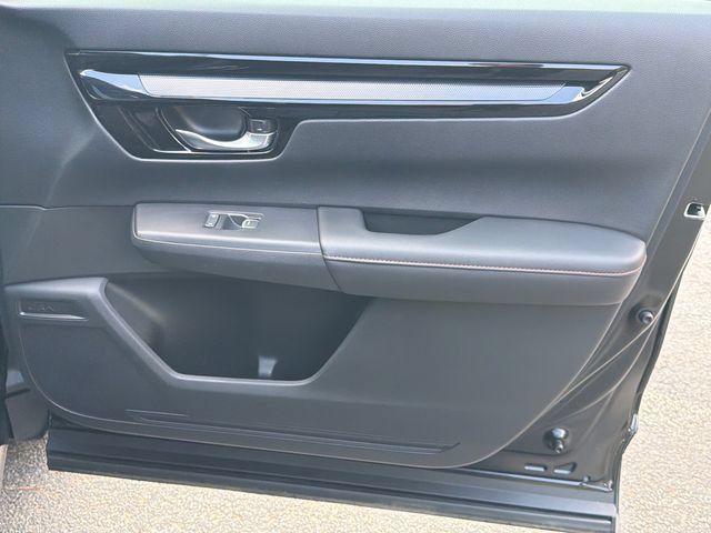 Used 2025 Honda CR-V Sport Touring image 15