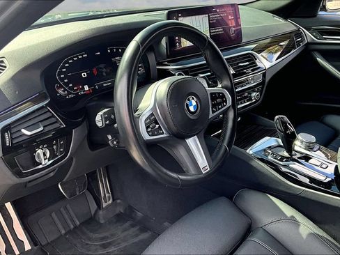 Used 2023 BMW 540i w/ M Sport Package RWD image 17