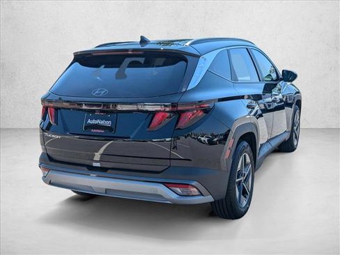 Certified 2025 Hyundai Tucson SEL image 10