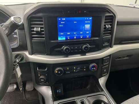Used 2022 Ford F150 XLT image 15