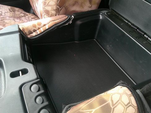 Used 2018 RAM 3500 Laramie image 35